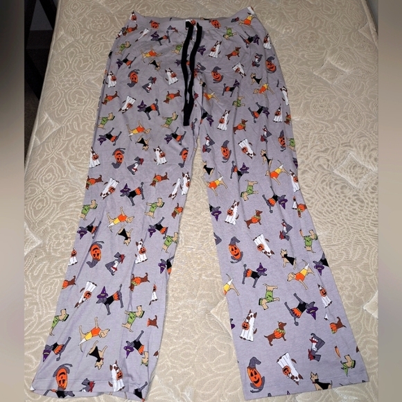 Cynthia Rowley ladies size 2 sleepwear with dogs in costumes. - Picture 1 of 3